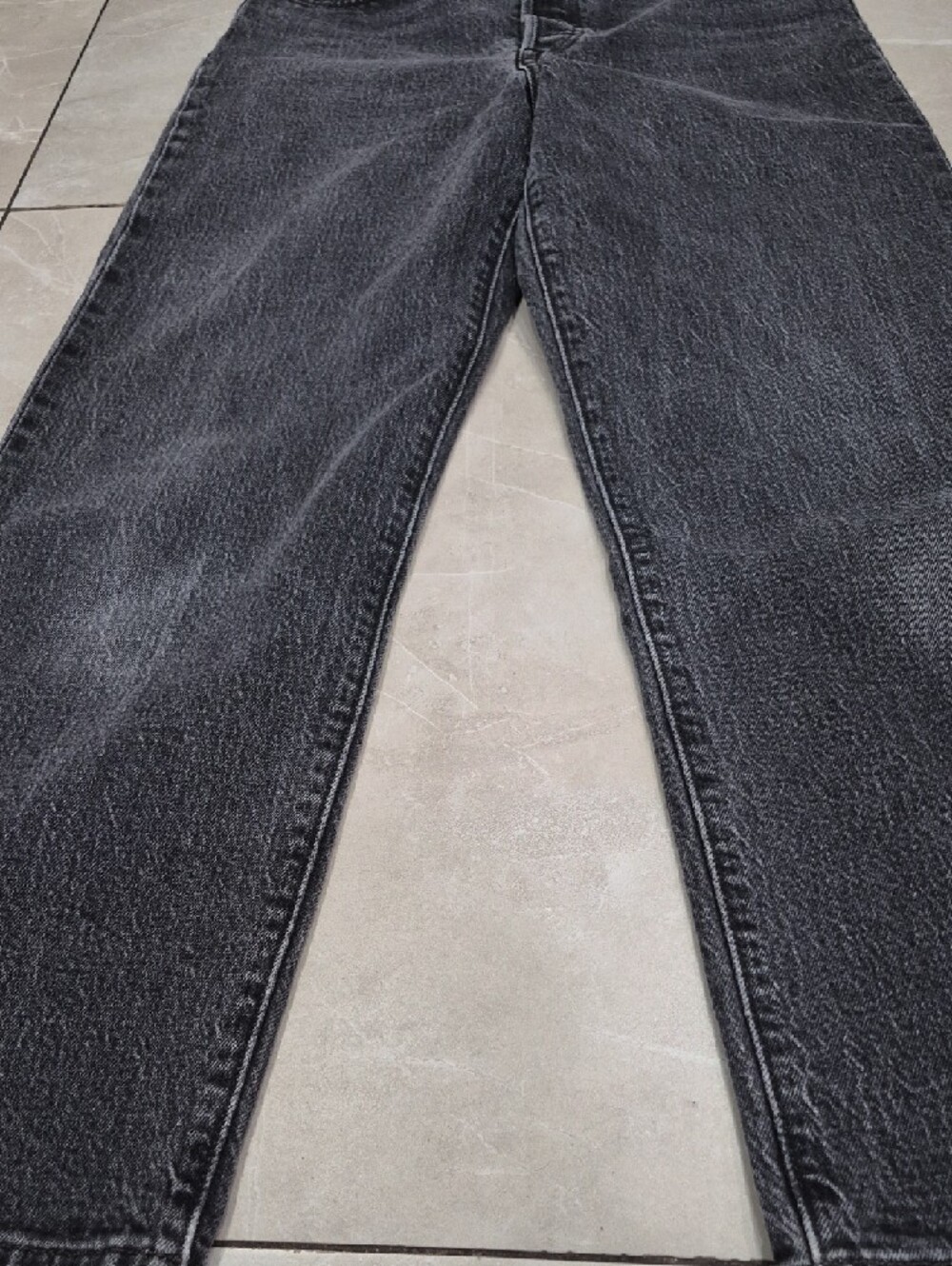 Levi's Ribcage Straight Jeans — Blackwashed Denim - Picture 3 of 14